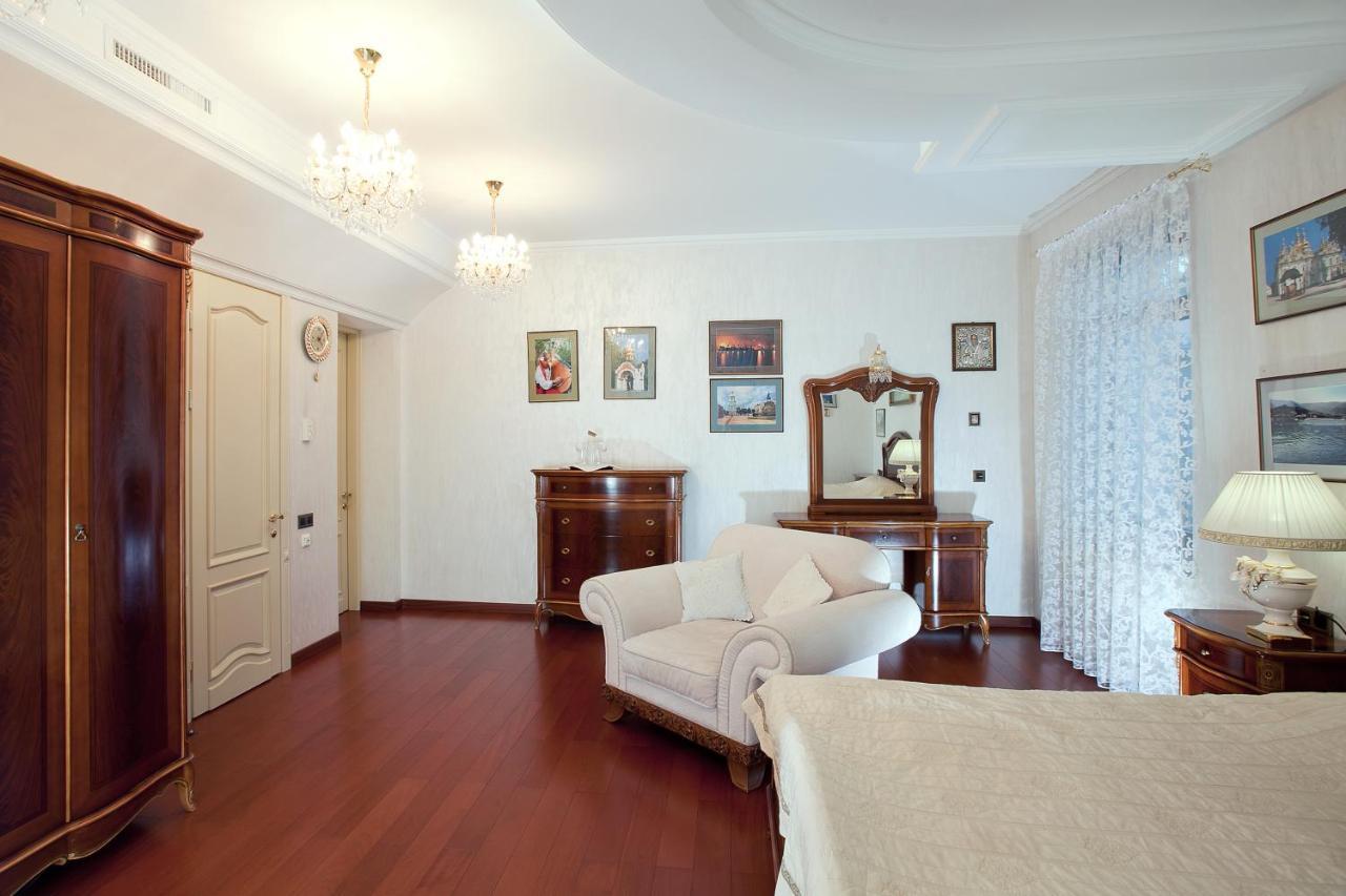 Bortnichi House Hotell Kiev Exteriör bild